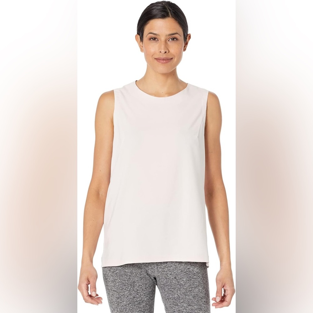 Arc'teryx Women's Sleeveless Tank Top in Light Pink
